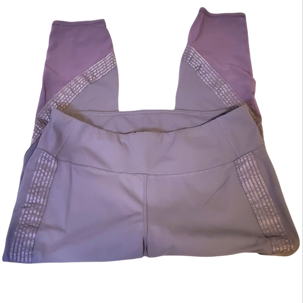 ACTIVE LIFE | Women's muted purple stripe accent yoga leggings. Size XXL.